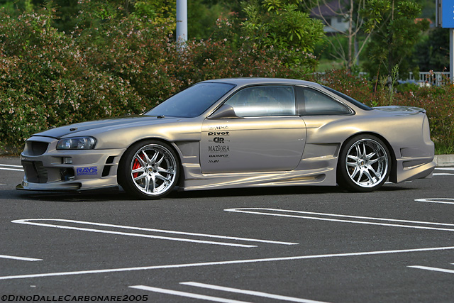 0511_05_900+Nissan_Skyline_GTR_Concept+Front_Drivers_Side_View.jpg